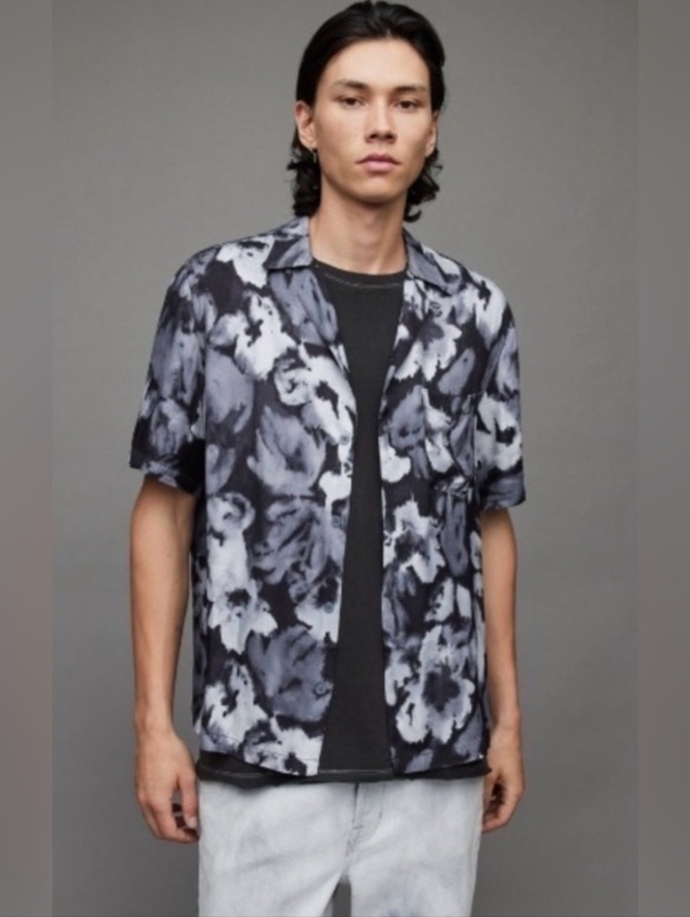 AllSaints Men's Button Up Floral Short-Sleeve Shirt in Black & Gray Size XL